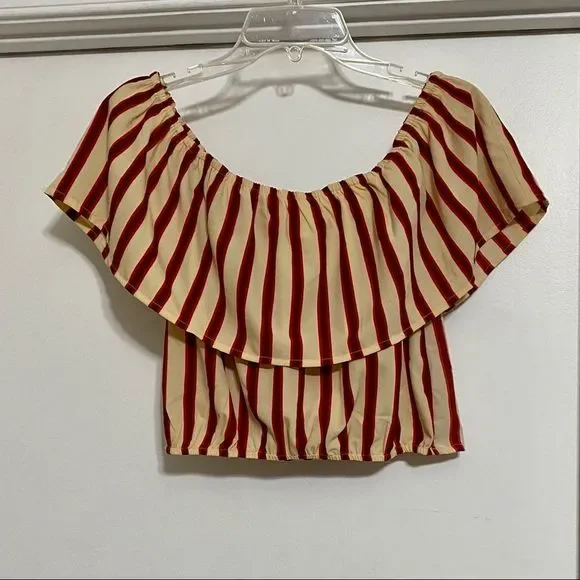 NWT Amuse Society Between The Lines Size M Off the Shoulder Red/Cream Crop Top - Picture 4 of 7